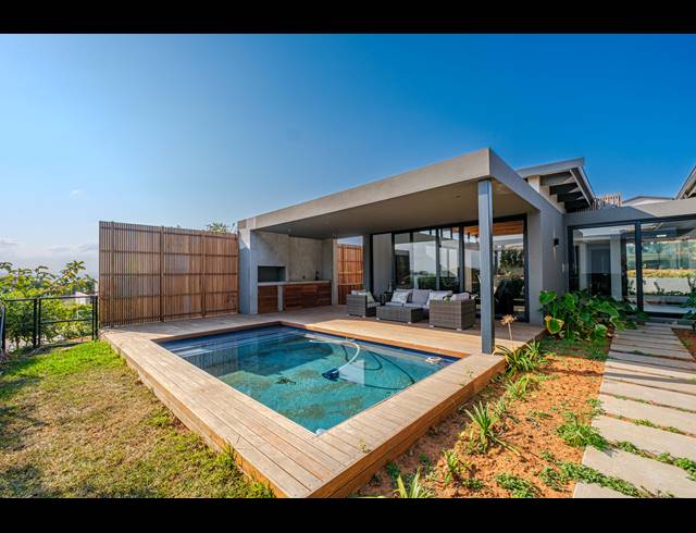 4 BEDROOM FREEHOLD FOR SALE IN SEATON ESTATE
